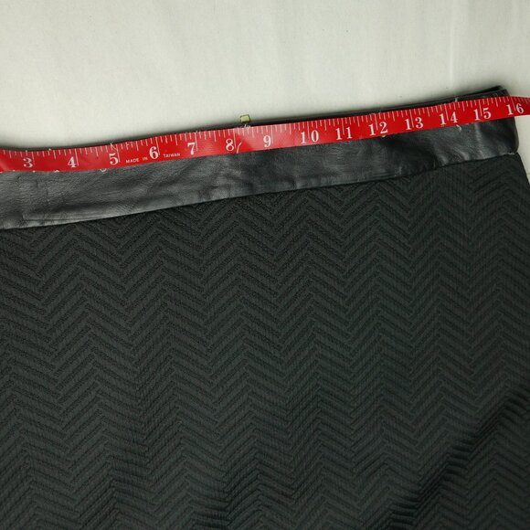 Black Chevron Faux Leather Waistband Pencil Knee Skirt - Picture 1 of 5